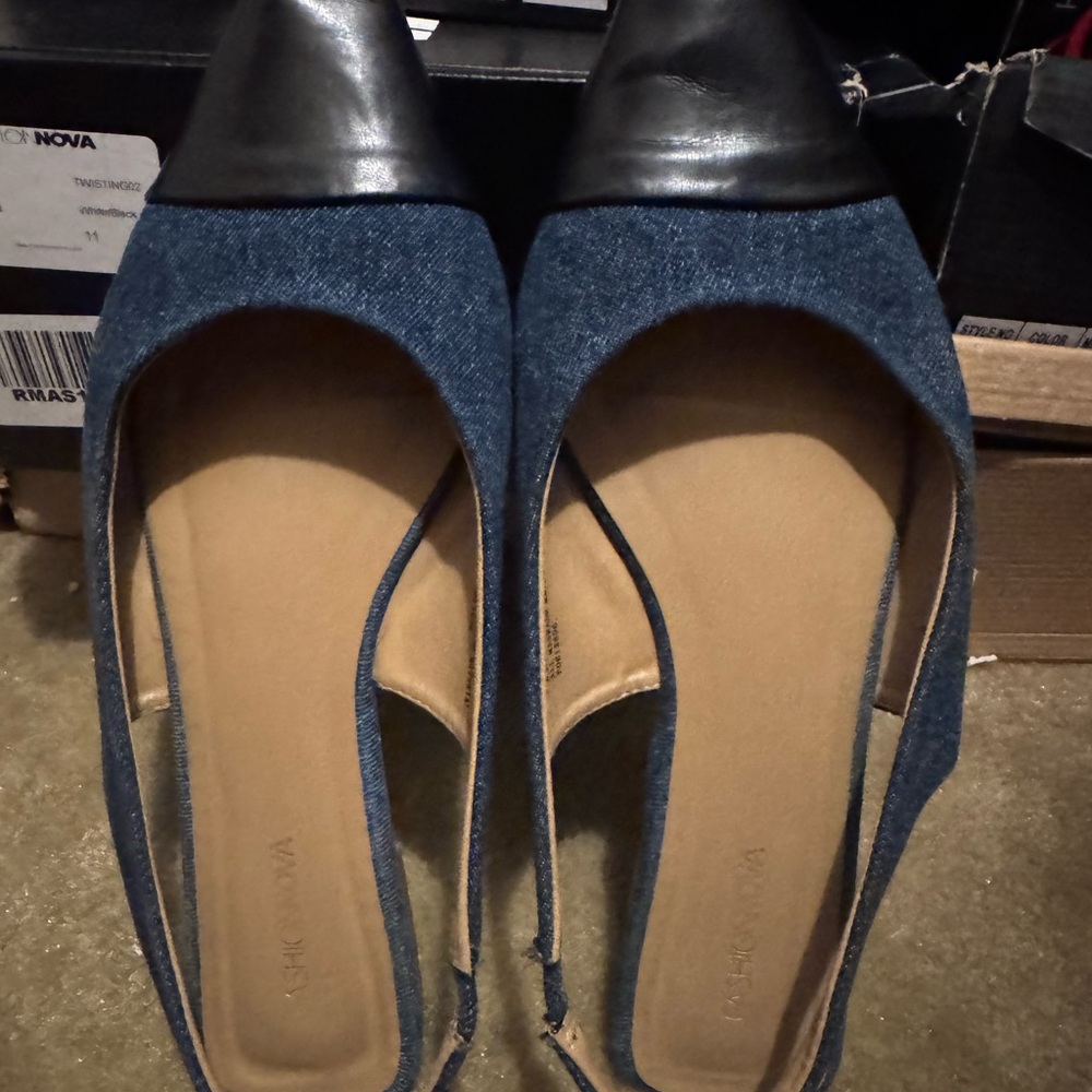Women's Blue and Black Flats
